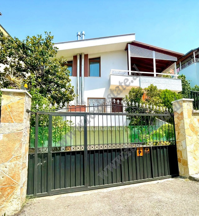 Three storey villa for sale in Fuat Toptani street, in Tirana.
The villa has a total land area of 3